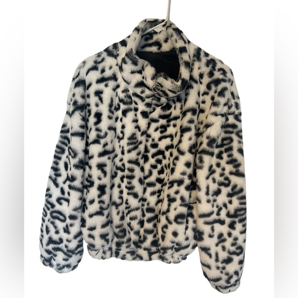 Shein Dalmatian Pattern Drop Shoulder Fuzzy Cozy Zip Up Coat Black/White 2XL - Picture 2 of 15